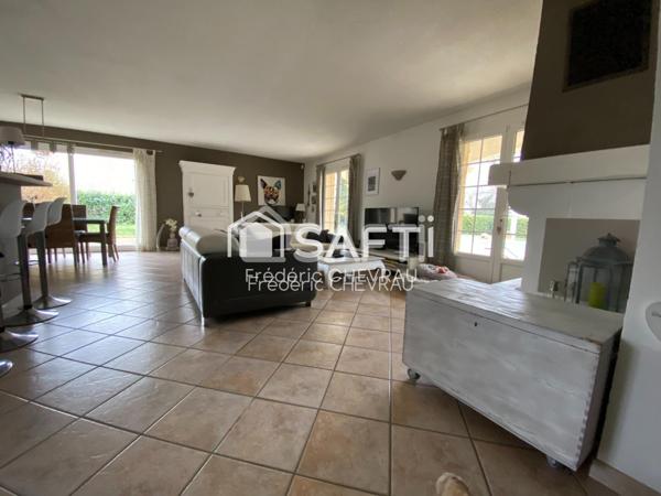 Superbe villa sur Charnay les Mâcon, 5 chambres,avec piscine