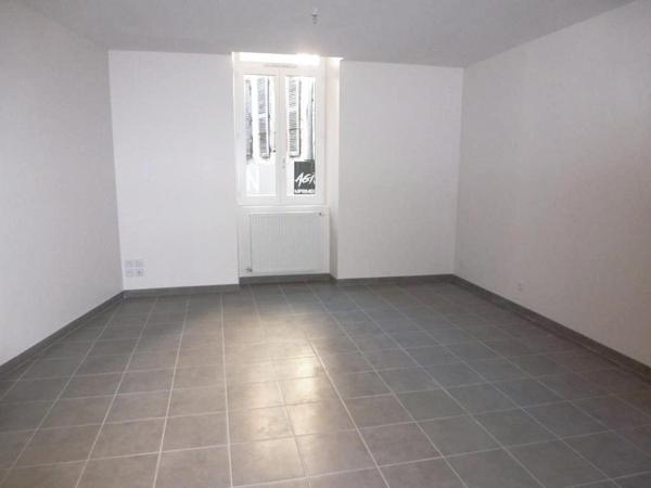Appartement * 3 pièces * 79 m² * 26100 ROMANS * 494  € * 44  € * 538  €