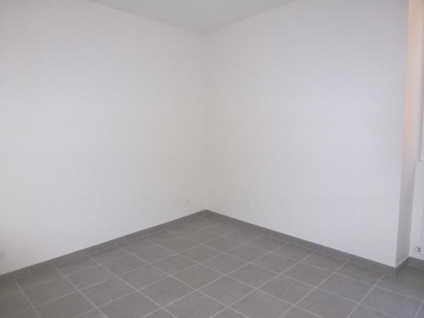 Appartement * 3 pièces * 79 m² * 26100 ROMANS * 494  € * 44  € * 538  €