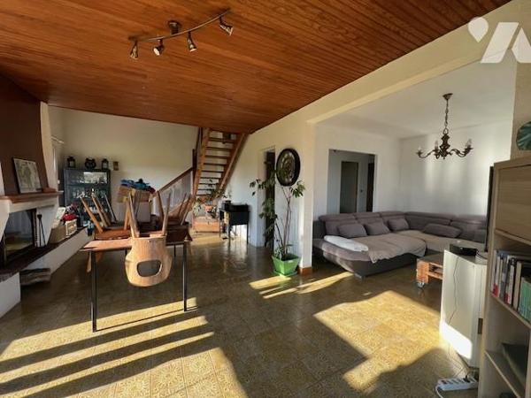 MAISON LUMINEUSE SPACIEUSE