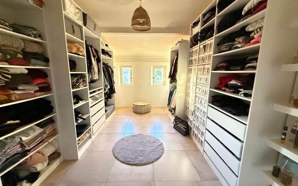 Appartement à vendre    3 pièces •  Hyères