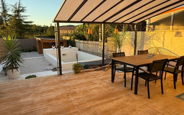 Appartement à vendre    3 pièces •  Hyères