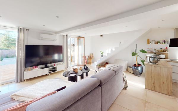 Appartement à vendre    3 pièces •  Hyères