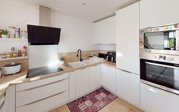 Appartement à vendre    3 pièces •  Hyères