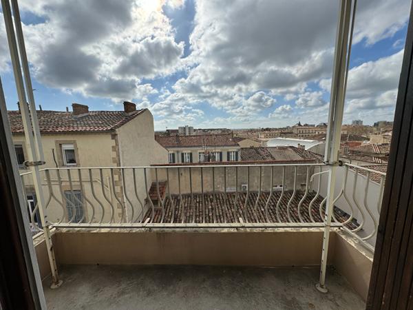 Appartement Nimes 3 pièce(s) 52.03 m2