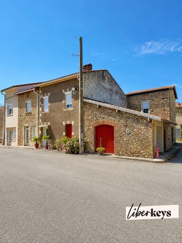 Maison T4 de 95 m² vendue louée avec terrasse de 50 m² et parking couvert
