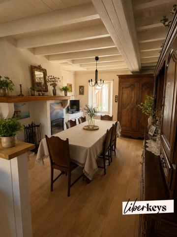 Maison T4 de 95 m² vendue louée avec terrasse de 50 m² et parking couvert