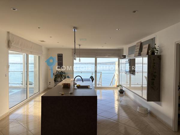 Maison
                                                                                                                                                                                                                                                                                                                        7 pièce(s)                                                                                                                                                                                                          4 chambre(s)                                                                                                                                                                                                          277  m²