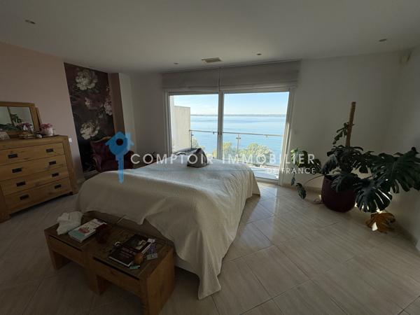 Maison
                                                                                                                                                                                                                                                                                                                        7 pièce(s)                                                                                                                                                                                                          4 chambre(s)                                                                                                                                                                                                          277  m²