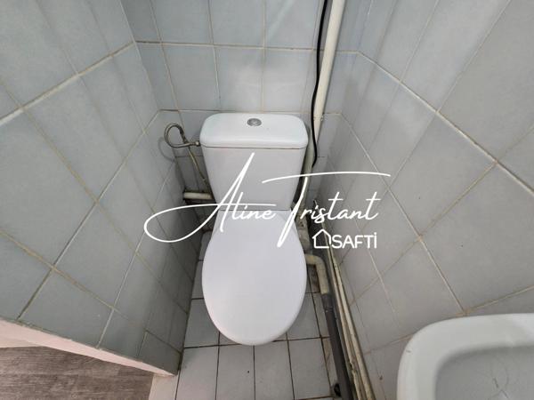 Studio 9m2 - Kitchenette - salle de douche - wc