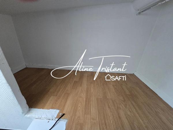 Studio 9m2 - Kitchenette - salle de douche - wc