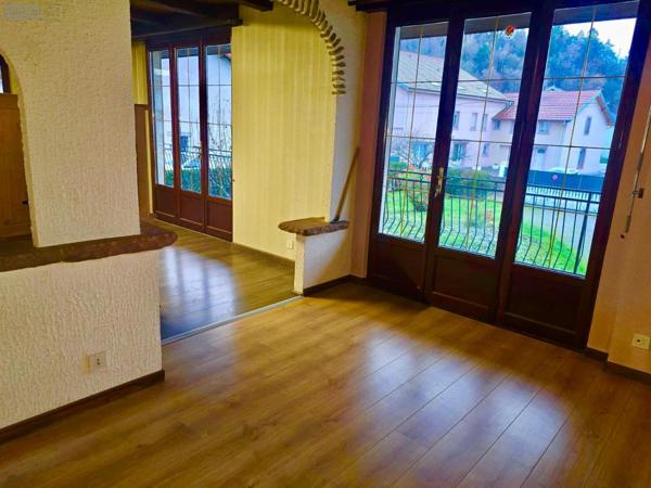 Maison à vendre à Pouxeux dans les Vosges (88550), ref : SL   
Rue de l'Atre