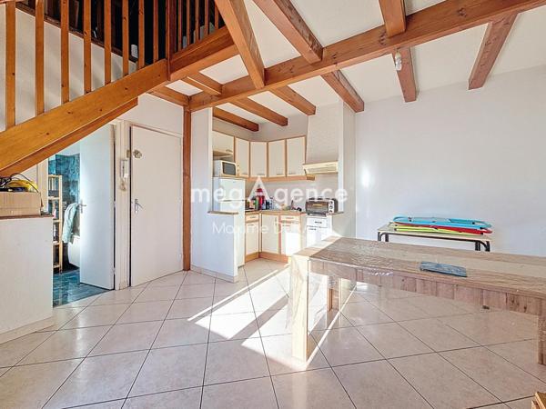 Immeuble à CHOLET, 49300 - 126m²