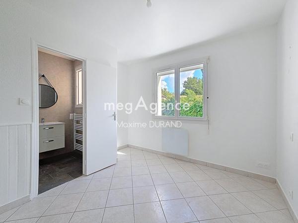 Immeuble à CHOLET, 49300 - 126m²