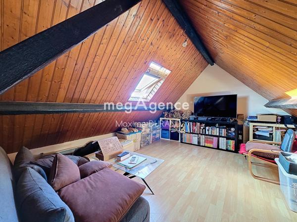 Immeuble à CHOLET, 49300 - 126m²