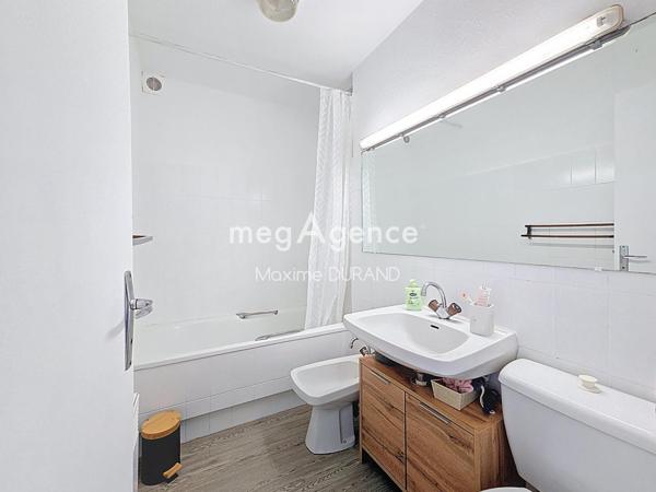 Immeuble à CHOLET, 49300 - 126m²