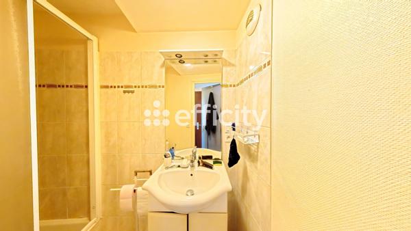 Appartement
         2 pièces
        - 20 m² Exclusivité 60 500 € *