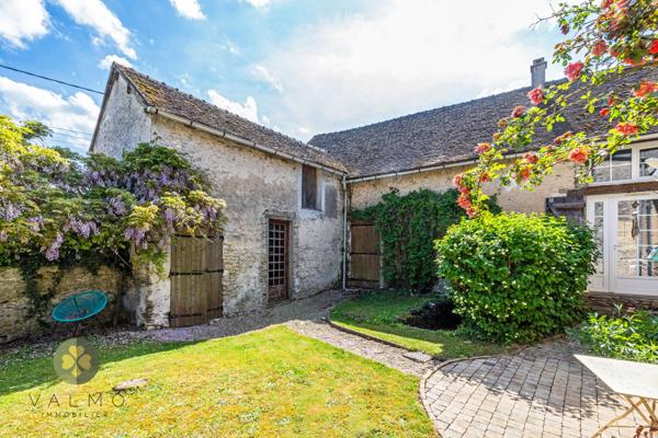 Maison
                                                                                                                                                                                                                                                                                                                        6 pièce(s)                                                                                                                                                                                                          3 chambre(s)                                                                                                                                                                                                          128  m²
