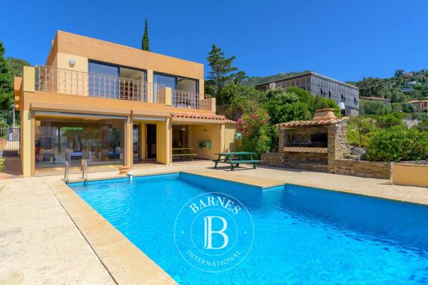 Le Lavandou, Villa 4 Chambres -  150 m² à vendre