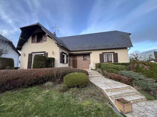 Vente                                                      Maison
                        
                     8 pièces                      200 m2                     à Gournay-en-Bray