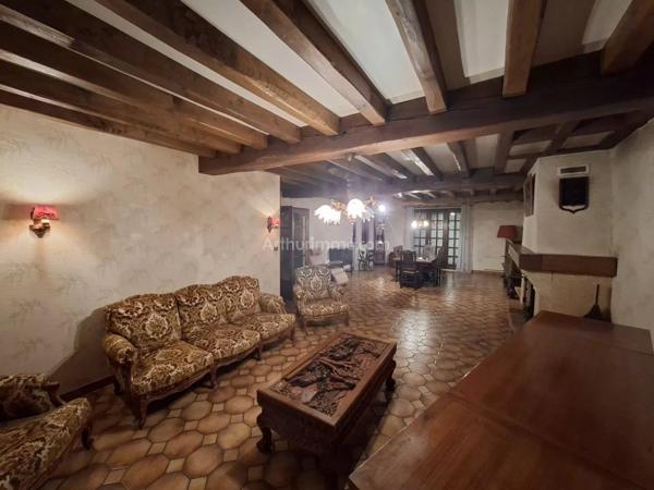 Vente                                                      Maison
                        
                     8 pièces                      200 m2                     à Gournay-en-Bray