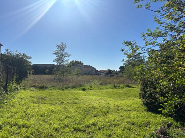 Mas  à Mallemort Proximité centre. Idéal investisseur