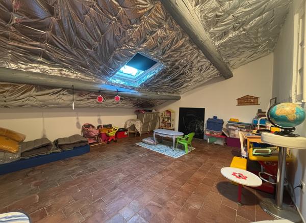 Mas  à Mallemort Proximité centre. Idéal investisseur