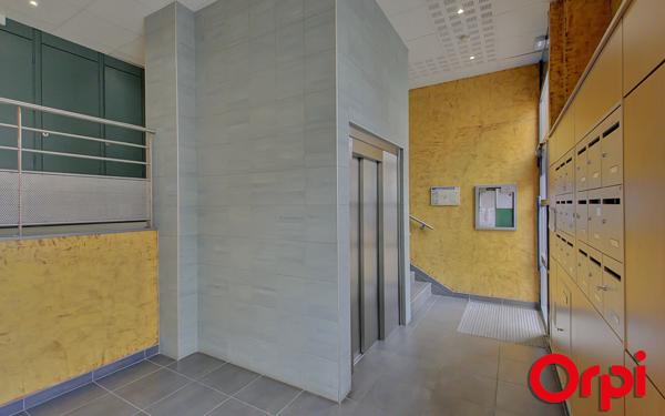 Appartement à vendre    3 pièces • 65 m2 Bourgoin-Jallieu