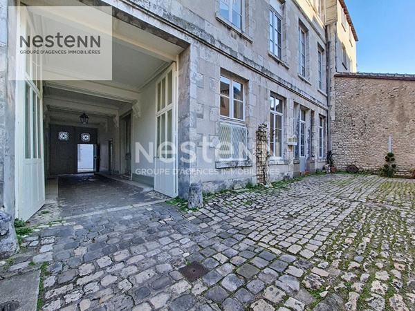 ORLEANS RECOUVRANCE  - T3 - SEJOUR DE 33m² - DPE D !