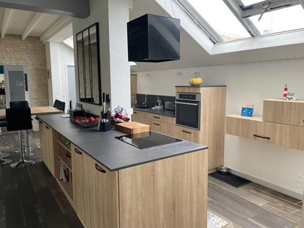 Maison La Bernerie En Retz 8 pièce(s) 255 m2