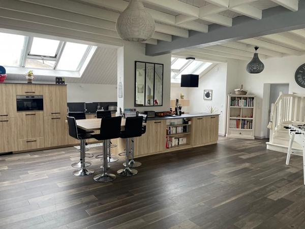 Maison La Bernerie En Retz 8 pièce(s) 255 m2