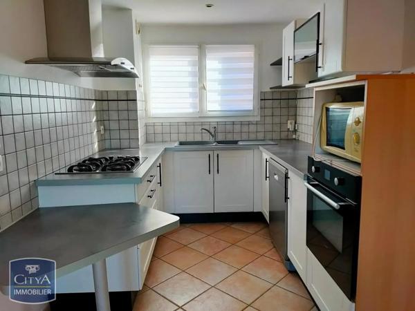 Appartement à louer 4 pièces 73.03m²
