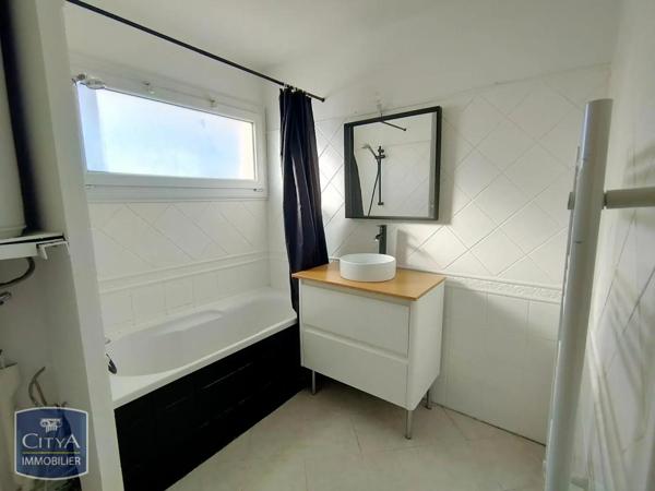 Appartement à louer 4 pièces 73.03m²