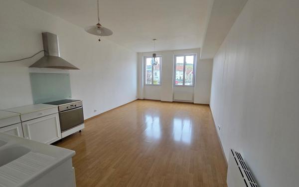 Appartement à louer    5 pièces • 120,19 m2 Dormans