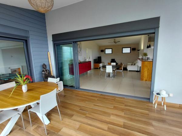 Villa 6 pièce(s) 3 chambre(s) 148 m²