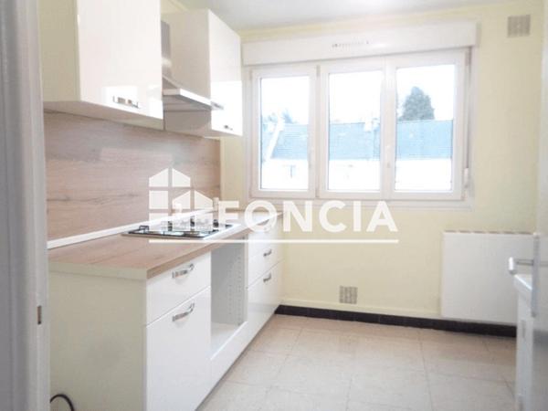 Location Appartement 3 pièces 63 m² - 169 RUE DE MILEMPART Villeneuve Saint Germain 02200