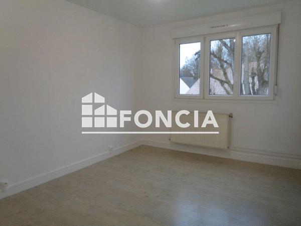 Location Appartement 3 pièces 63 m² - 169 RUE DE MILEMPART Villeneuve Saint Germain 02200