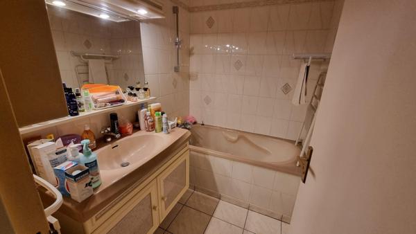 Appartement F4 95 m² Vichy proche gare et commodités