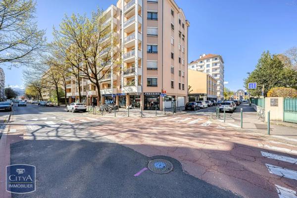 Appartement à vendre 4 pièces 92.12m² Annecy (74000)