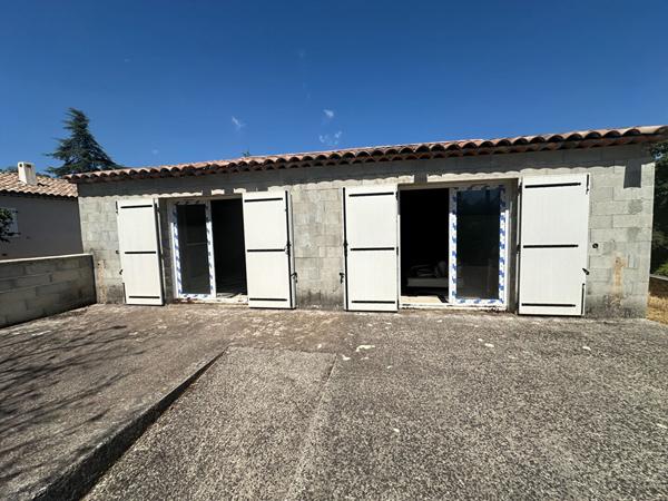 A VENDRE 83470 SAINT MAXIMIN LA SAINTE BAUME MAISON PLAIN PIED 120M² SUR 380 M² DE JARDIN