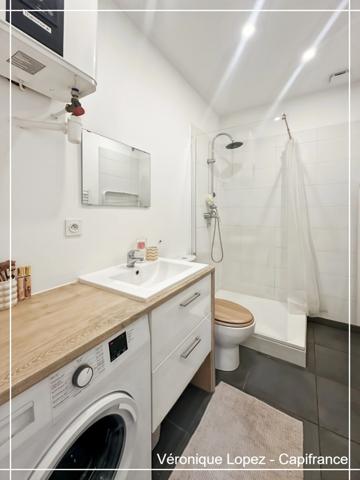 Agen, immeuble de rapport entièrement rénové composé d'un T1 bis et d'un T4. Immeuble vendu loué et meublé