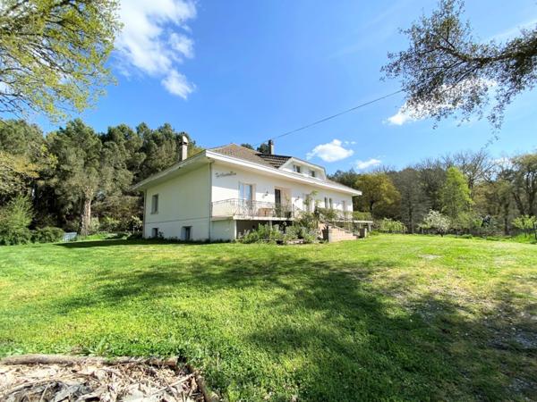 Belle Villa des Années 70 - Terrain arboré d'environ 6300m² - à vendre - 7 pièces - proche de Soustons - AZUR (40)