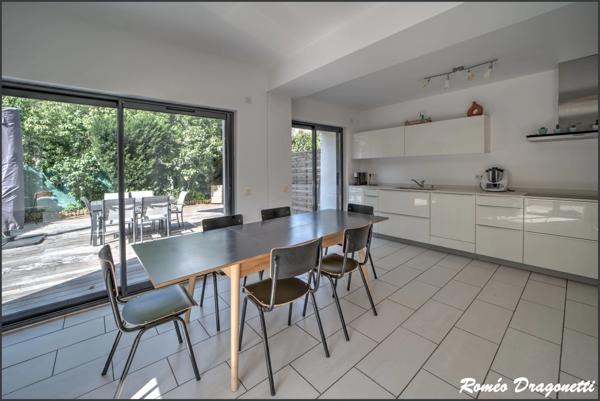 Dpt Ain (01), à vendre PREVESSIN MOENS appartement T4 de 153,89 m²