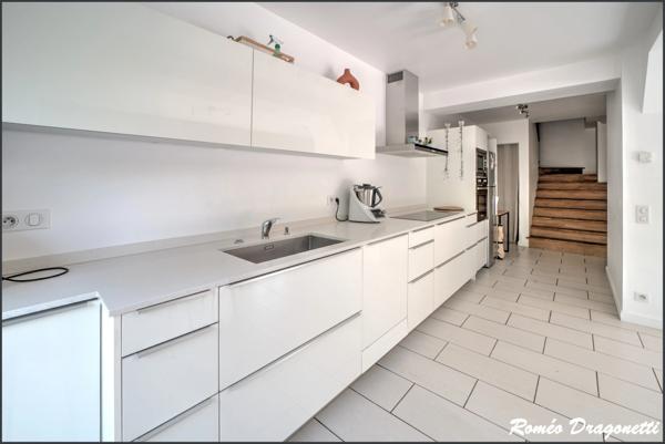 Dpt Ain (01), à vendre PREVESSIN MOENS appartement T4 de 153,89 m²