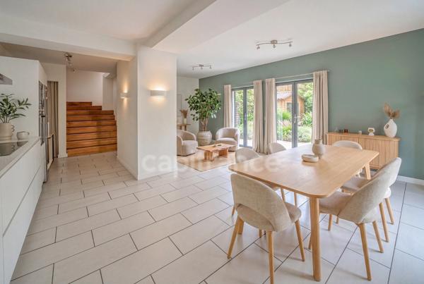 Dpt Ain (01), à vendre PREVESSIN MOENS appartement T4 de 153,89 m²