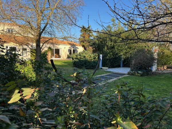 Vente Maison Chatelaillon plage 1 740 000 € HAI - 350 m2 - 6 Chambres - Réf. VM1140-TERREETMER17_
