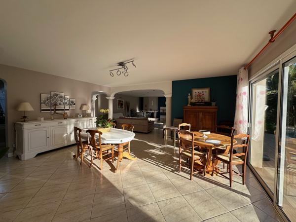 Vente Maison Chatelaillon plage 1 740 000 € HAI - 350 m2 - 6 Chambres - Réf. VM1140-TERREETMER17_
