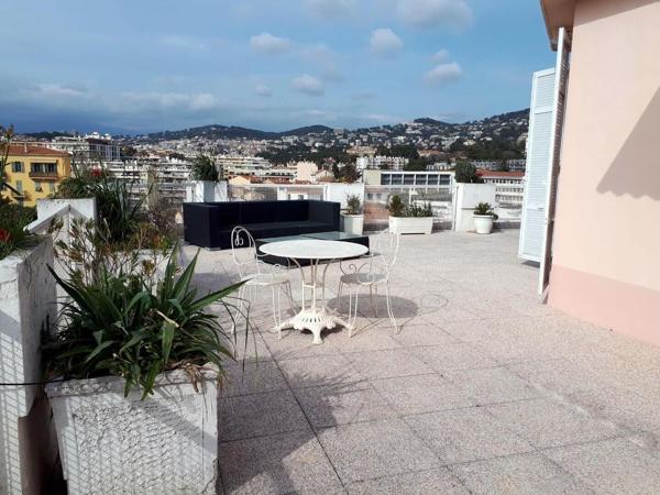 Appartement T3 sur toit vue mer