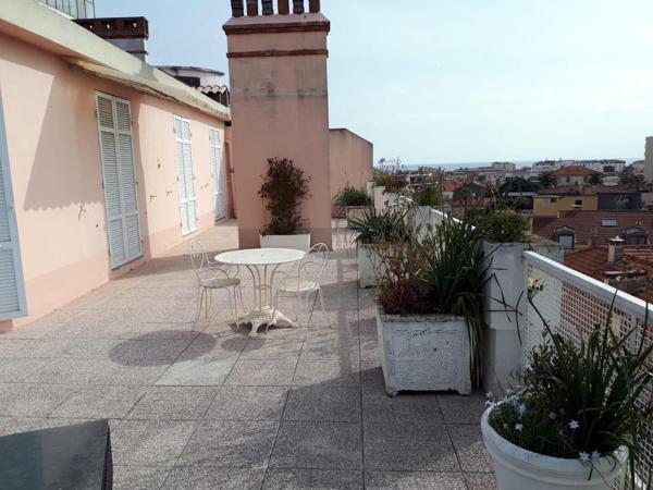 Appartement T3 sur toit vue mer
