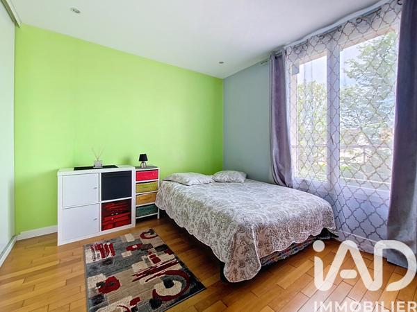 Maison à vendre 7 pièces 141 m² Le Coudray-Montceaux